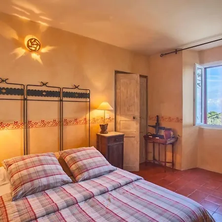 A Ventosa * Bastia (Corsica)