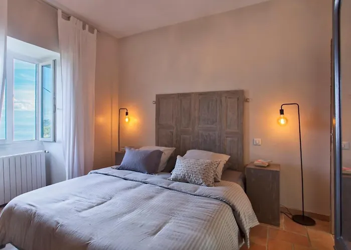 A Ventosa * Bastia (Corsica)